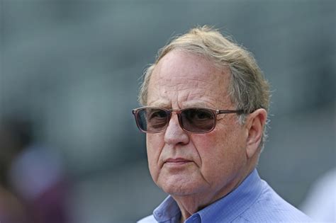 Column: Despite so many questions about the future, Chicago White Sox chairman Jerry Reinsdorf only talks about the past